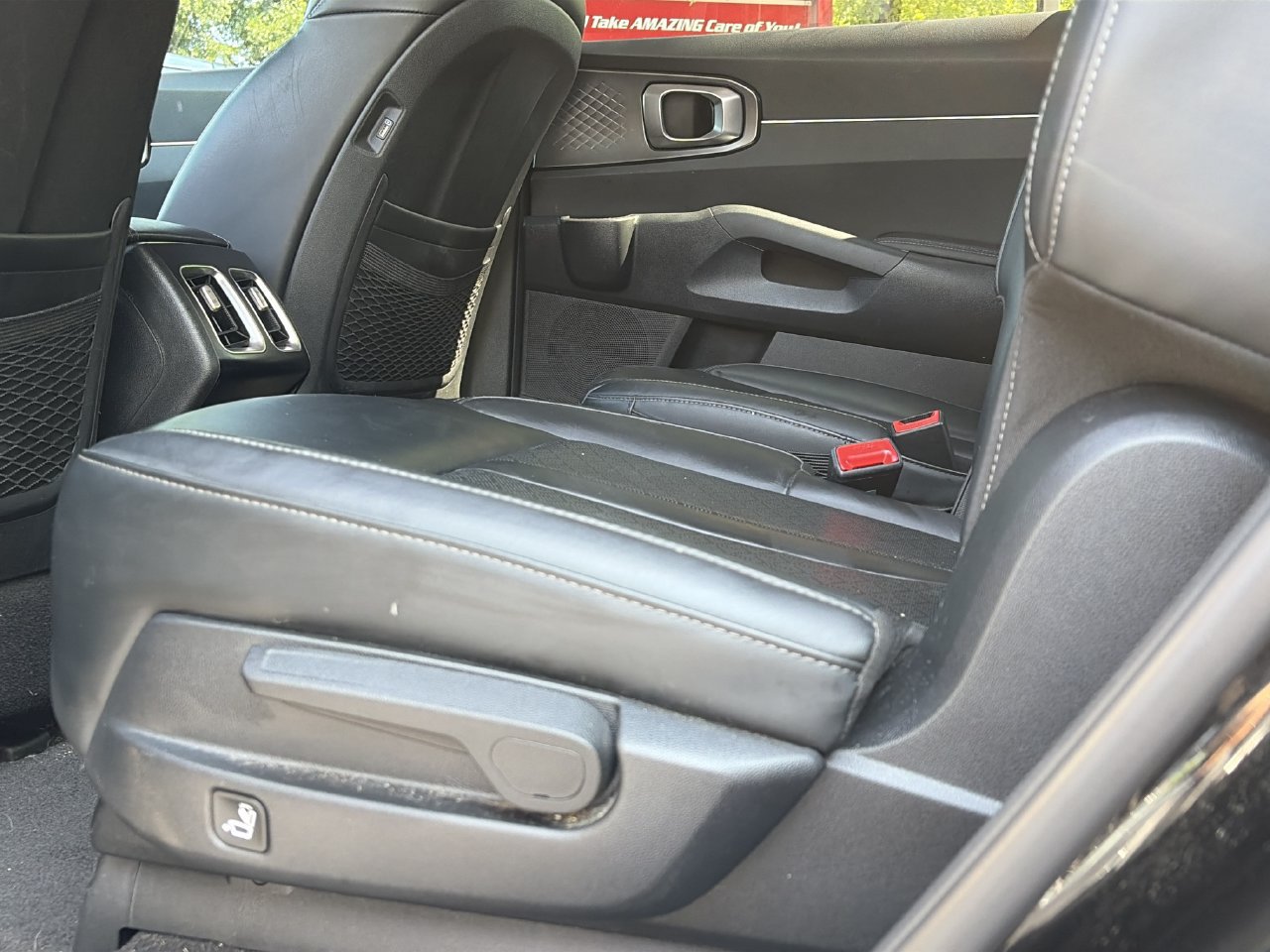 Used 2023 Kia Sorento EX AWD/4WD image 19