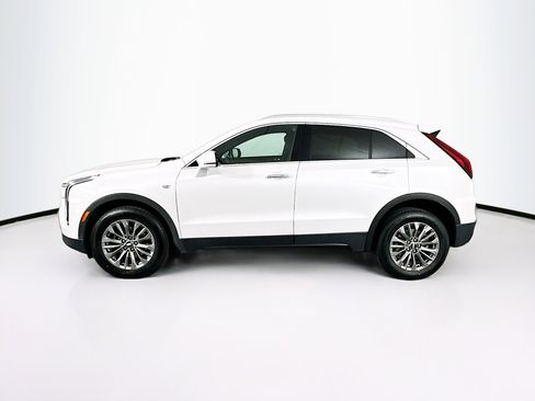 Used 2024 Cadillac XT4 Premium Luxury image 4