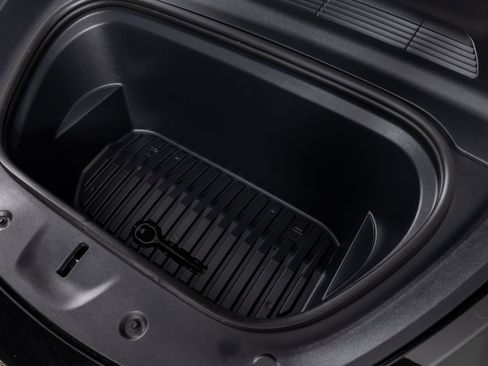 Used 2022 Tesla Model Y Performance image 42