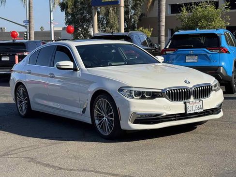 Used 2018 BMW 530e w/ Premium Package 2 image 4