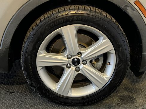 Used 2015 Lincoln MKC AWD image 10