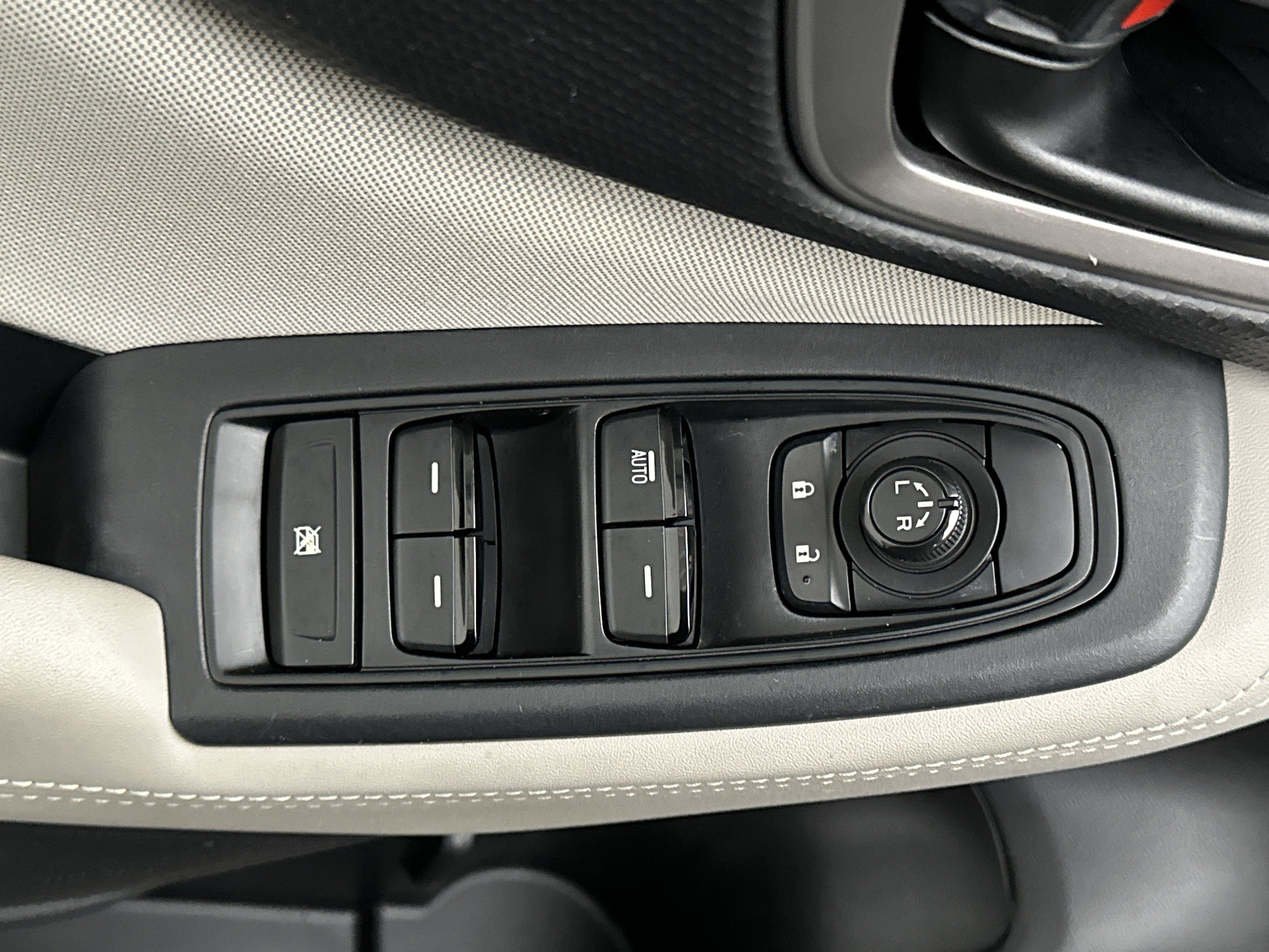 Used 2021 Subaru Forester AWD/4WD image 17