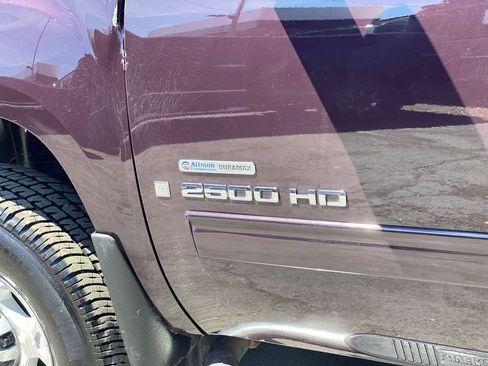 Used 2008 GMC Sierra 2500 SLT w/ Sun And Navigation Package AWD/4WD image 10