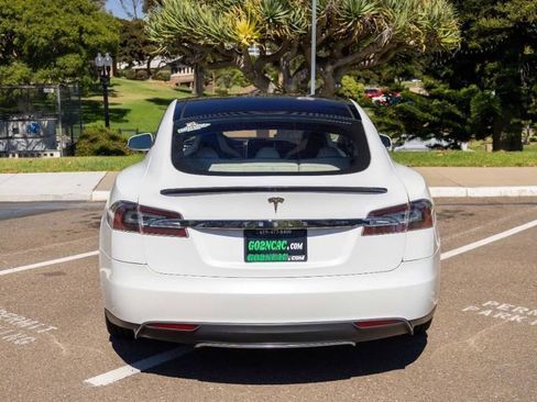 Used 2012 Tesla Model S Signature Performance image 7