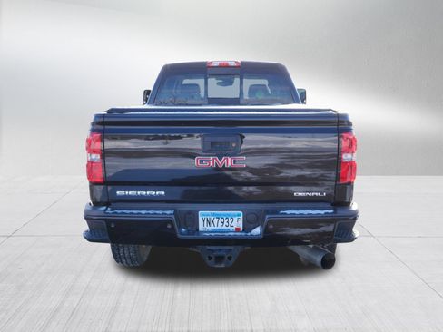 Used 2019 GMC Sierra 3500 Denali w/ Duramax Plus Package image 6