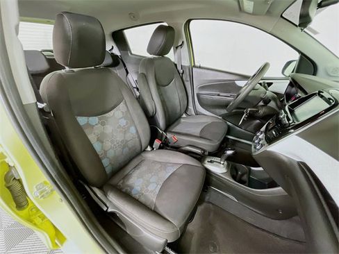 Used 2017 Chevrolet Spark LT image 30