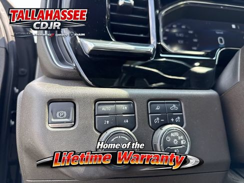 Used 2023 Chevrolet Silverado 1500 LTZ AWD/4WD image 36