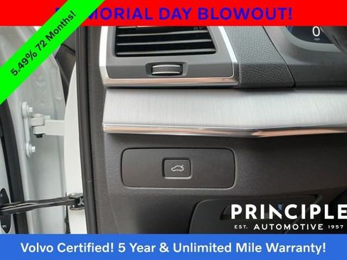 Certified 2025 Volvo XC90 B5 Core AWD/4WD image 26