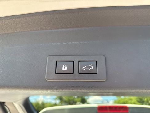 Certified 2022 Subaru Ascent Limited w/ Technology Package image 31