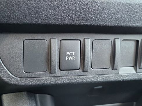Used 2022 Toyota Tacoma SR AWD/4WD image 23