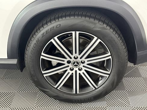 Certified 2024 Mercedes-Benz GLE 450 4MATIC image 10