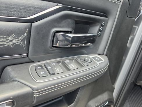 Used 2022 RAM 2500 Limited AWD/4WD image 17