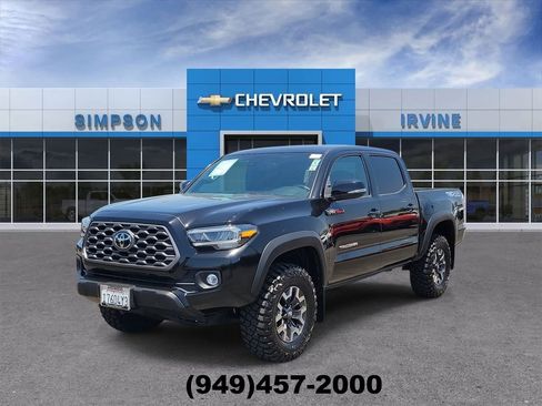 Used 2023 Toyota Tacoma TRD Off-Road AWD/4WD image 4