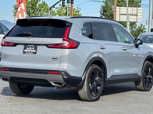 Used 2023 Honda CR-V Sport Touring image 4