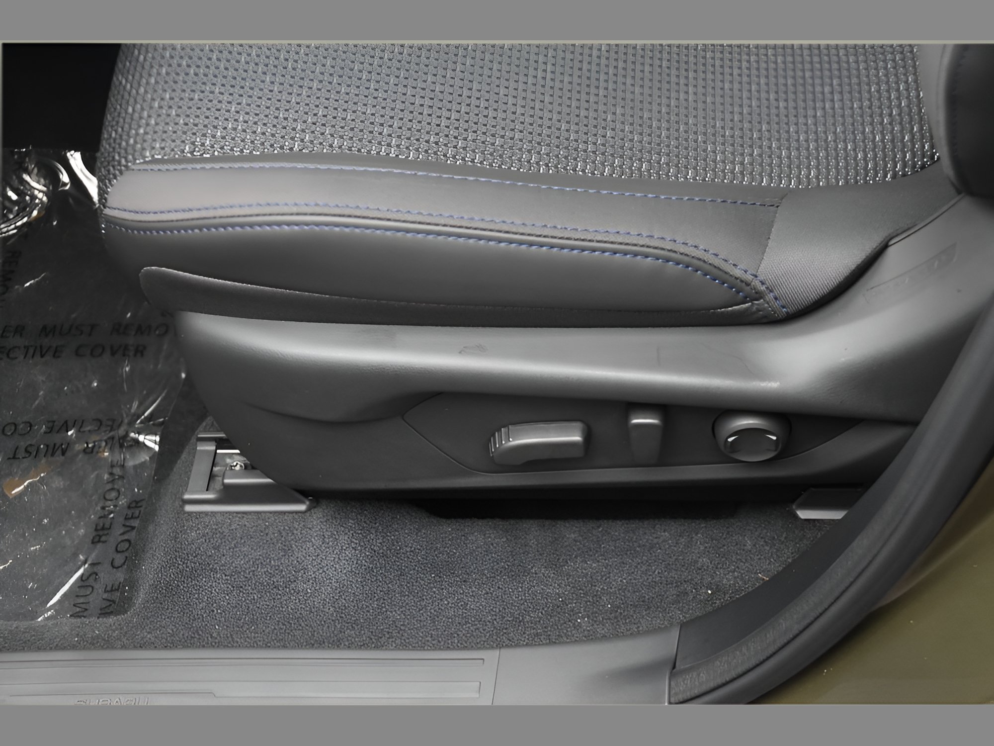 Certified 2026 Subaru Forester Premium w/ Base/Premium Plus Package AWD/4WD image 30
