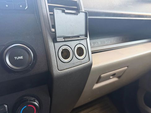 Used 2022 Ford F250 XL w/ Power Equipment Group image 32