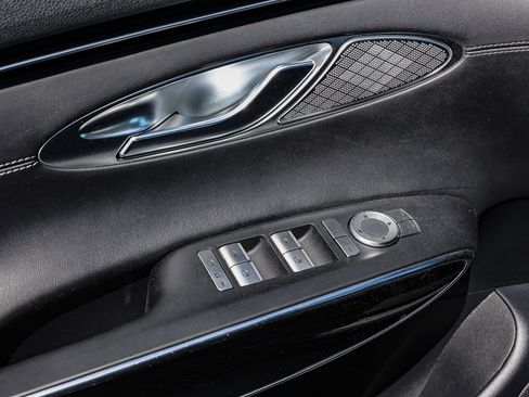 Used 2025 Genesis GV70 2.5T AWD/4WD image 22