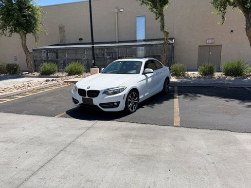 Used 2017 BMW 230i Coupe RWD image 1