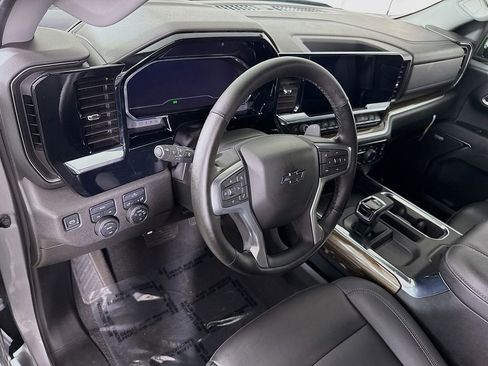 Used 2025 Chevrolet Silverado 1500 RST w/ Convenience Package II AWD/4WD image 19