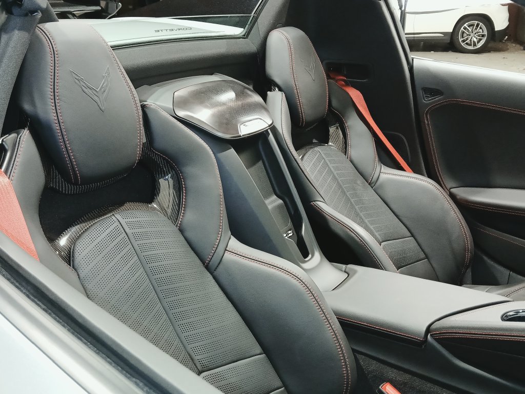 Used 2026 Chevrolet Corvette Stingray Preferred Conv w/ Z51 Performance Package RWD image 12
