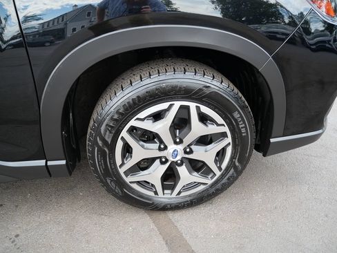 Used 2020 Subaru Forester Premium AWD/4WD image 39