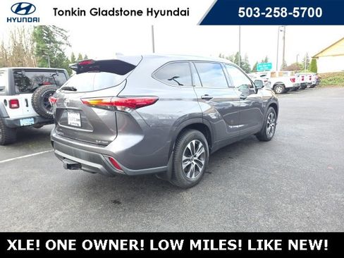 Used 2022 Toyota Highlander XLE image 5