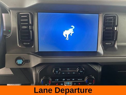 Used 2024 Ford Bronco Everglades AWD/4WD image 17