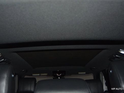 Used 2017 Land Rover Range Rover Long Wheelbase Supercharged image 29