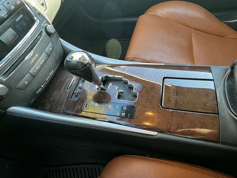 Used 2014 Lexus IS 250C image 28