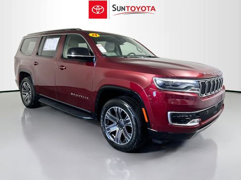 Used 2024 Jeep Wagoneer Series II w/ Flexible Seating Group image 1