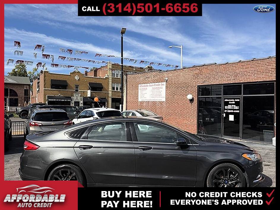 Used 2018 Ford Fusion SE w/ Equipment Group 201A FWD image 6