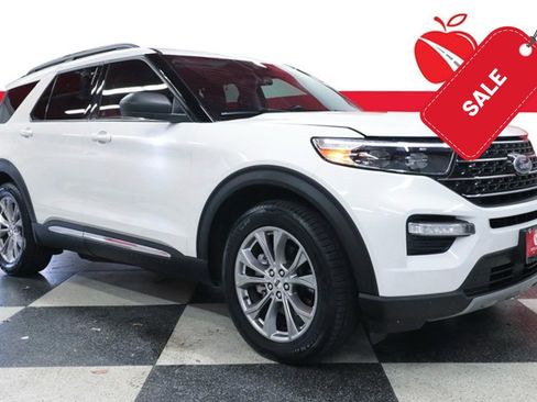 Used 2021 Ford Explorer XLT w/ Equipment Group 202A RWD image 1