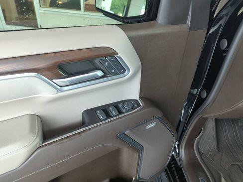 Used 2022 GMC Sierra 1500 SLT AWD/4WD image 18