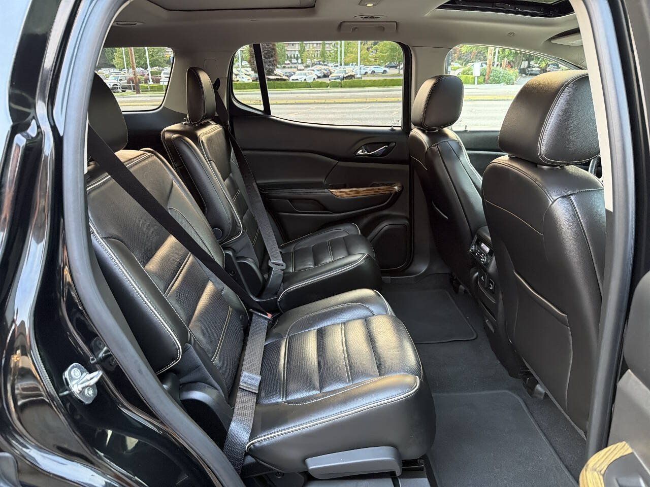 Used 2017 GMC Acadia Denali AWD/4WD image 22