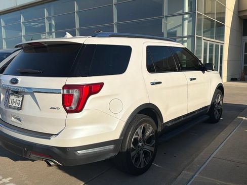 Used 2019 Ford Explorer Limited w/ Limited Luxury Package AWD/4WD image 6