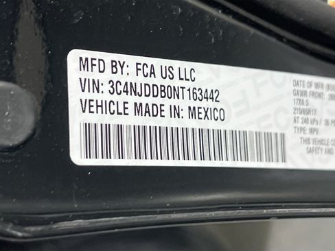 Used 2022 Jeep Compass Trailhawk AWD/4WD image 29