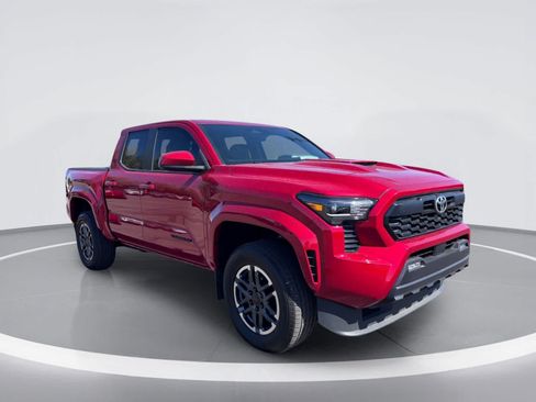 Used 2024 Toyota Tacoma TRD Sport AWD/4WD image 7