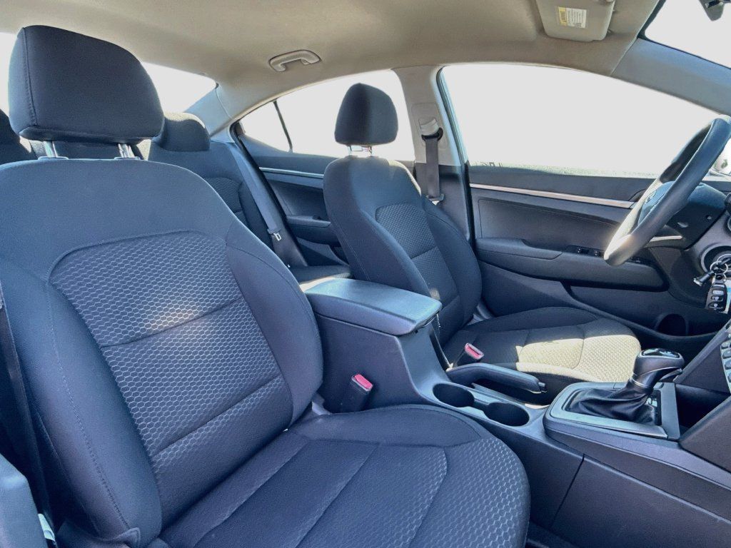 Used 2020 Hyundai Elantra SE w/ Cargo Package (C1) FWD image 31