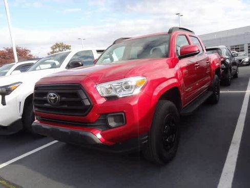 Used 2023 Toyota Tacoma SR image 1