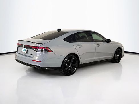 Used 2025 Honda Accord Sport image 8