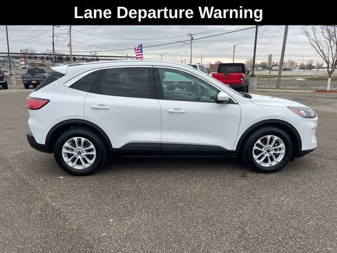 Used 2021 Ford Escape SE image 8