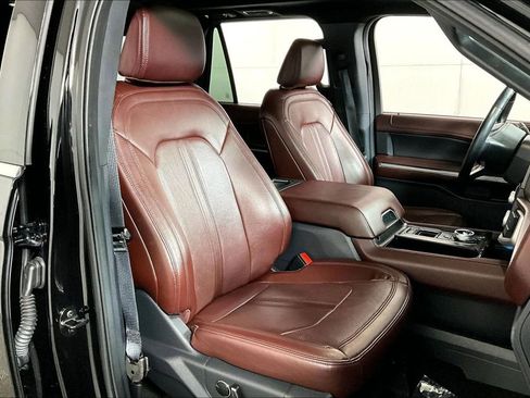 Used 2023 Ford Expedition Max Limited image 7