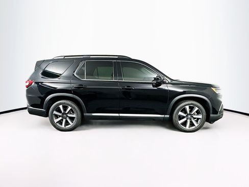 Used 2023 Honda Pilot Touring image 10