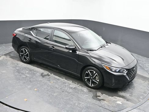 Used 2024 Nissan Sentra SV FWD image 30