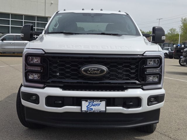 Used 2025 Ford F250 Lariat w/ Black Appearance Package AWD/4WD image 2