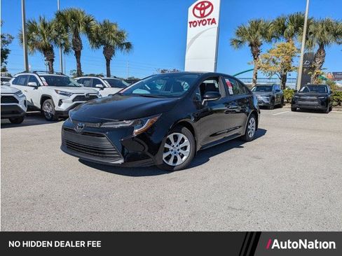 Used 2026 Toyota Corolla LE FWD image 1