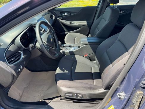 Used 2025 Chevrolet Malibu LT FWD image 11