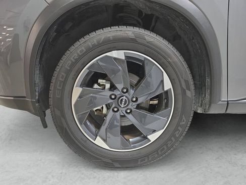 Used 2025 Nissan Rogue SV FWD image 23