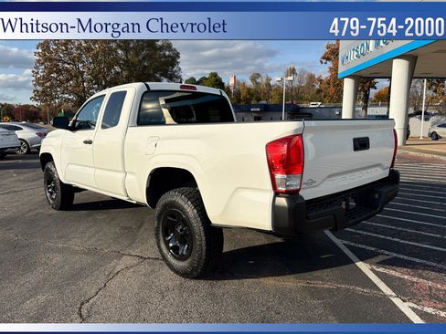 Used 2021 Toyota Tacoma SR image 7