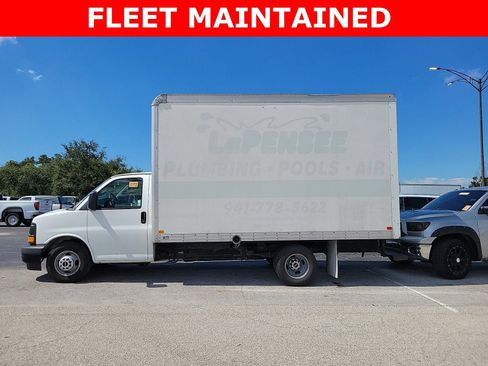 Used 2017 GMC Savana 3500 Work Van image 5